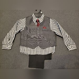 Boys suit, Andrew Fezza, size 4t, black,gray, new with tags